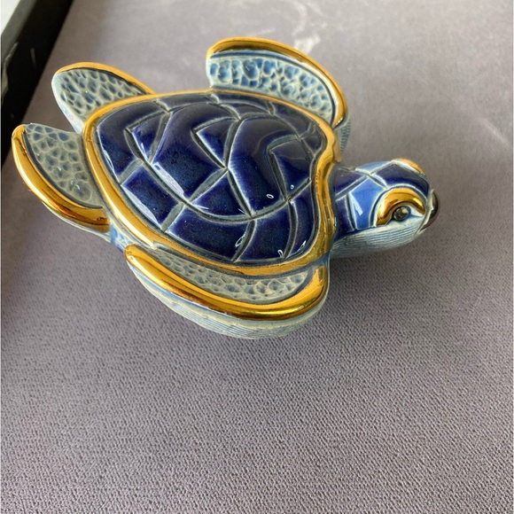 De Rosa Rinconada Adult Carey Sea Turtle #F129 Ceramic Figurine Gold Accents - Picture 4 of 7